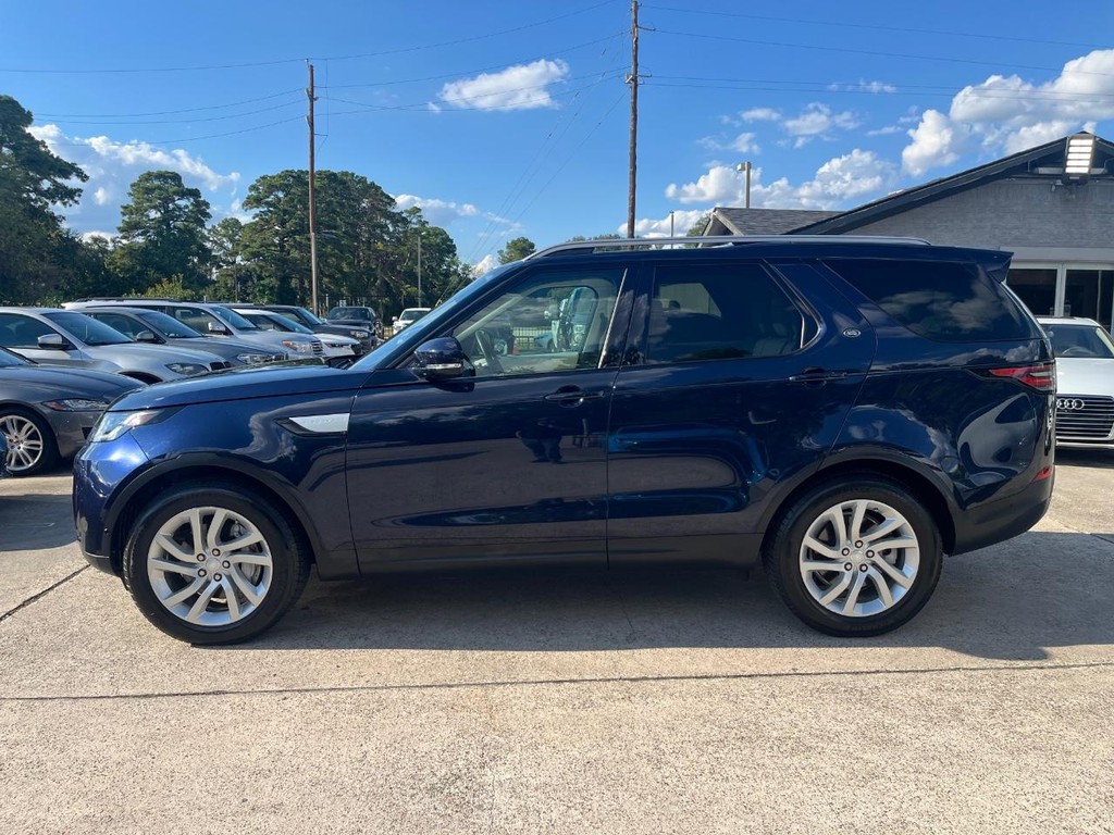 Land Rover Discovery Vehicle Full-screen Gallery Image 08