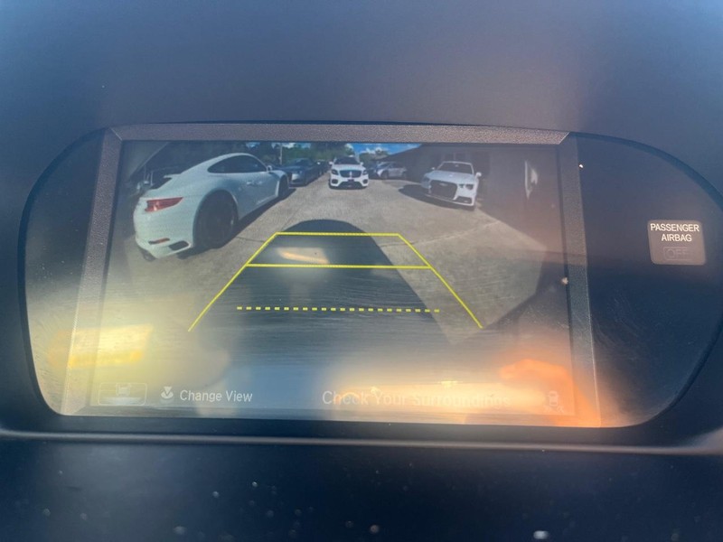 Acura TLX Vehicle Full-screen Gallery Image 24