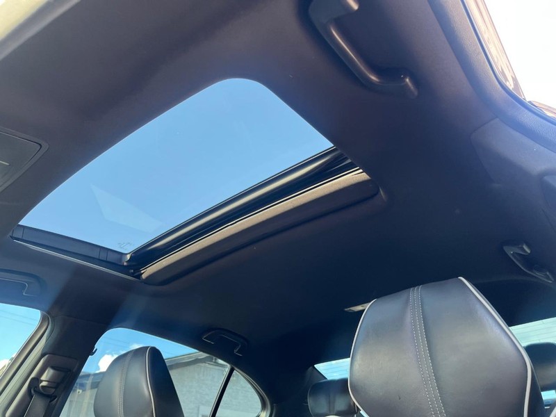 Acura TLX Vehicle Full-screen Gallery Image 27