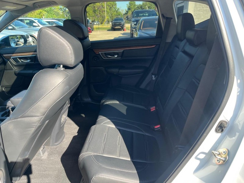 Honda CR-V Vehicle Full-screen Gallery Image 18