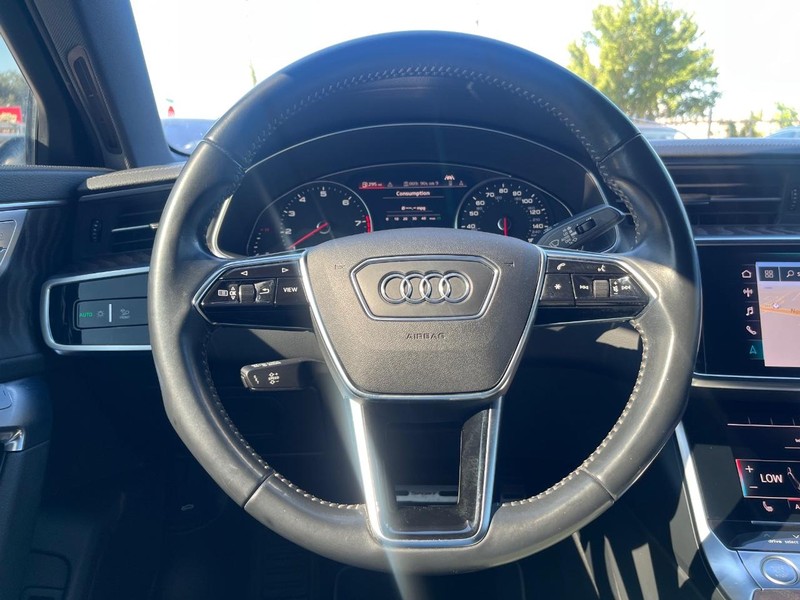 Audi A6 Vehicle Full-screen Gallery Image 20