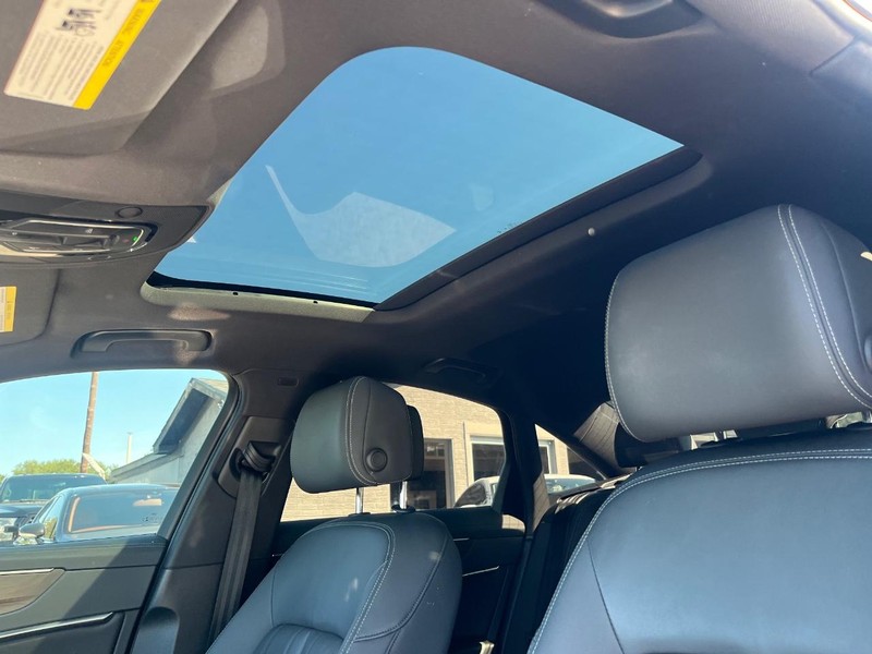 Audi A6 Vehicle Full-screen Gallery Image 27