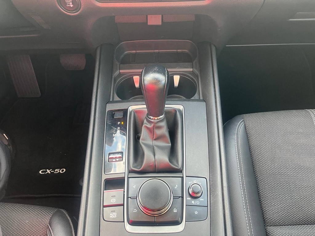 Mazda CX-50 Vehicle Full-screen Gallery Image 22