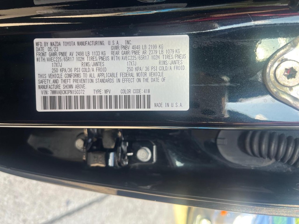 Mazda CX-50 Vehicle Full-screen Gallery Image 24