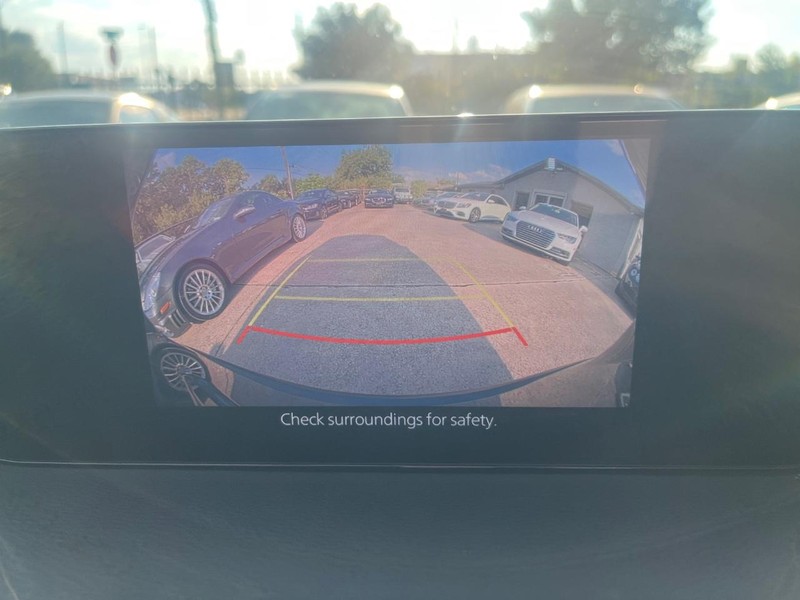 Mazda CX-50 Vehicle Full-screen Gallery Image 19