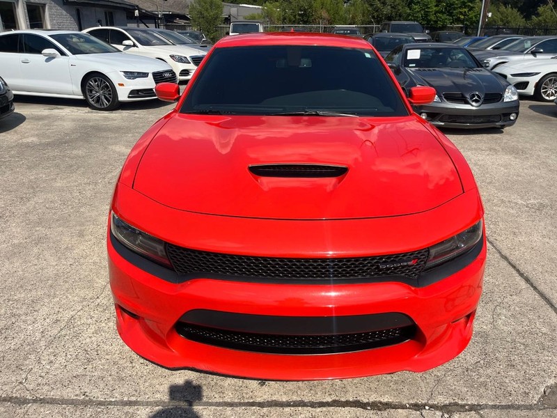 Dodge Charger Vehicle Full-screen Gallery Image 03