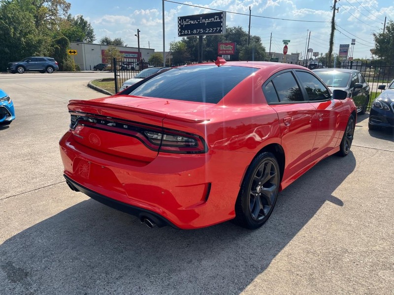 Dodge Charger Vehicle Full-screen Gallery Image 06