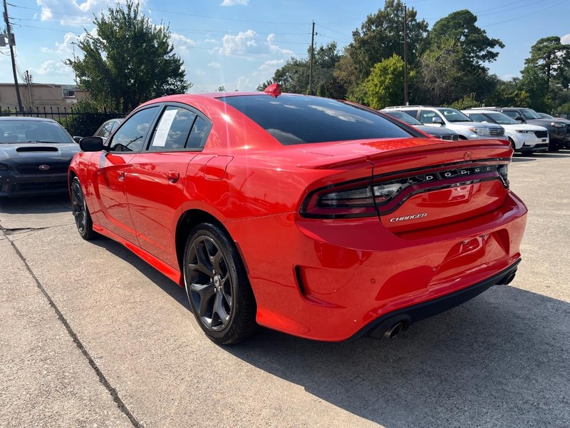 Dodge Charger Vehicle Full-screen Gallery Image 08