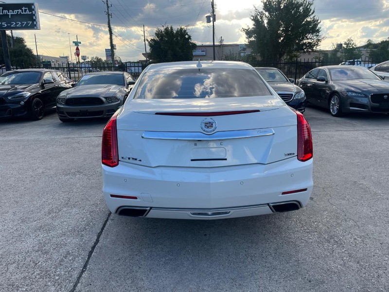 Cadillac CTS Sedan Vehicle Full-screen Gallery Image 07