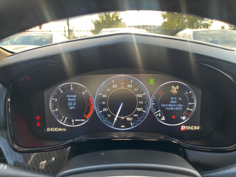 Cadillac CTS Sedan Vehicle Full-screen Gallery Image 21