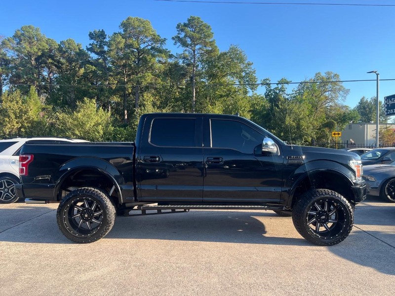 Ford F-150 Vehicle Full-screen Gallery Image 05