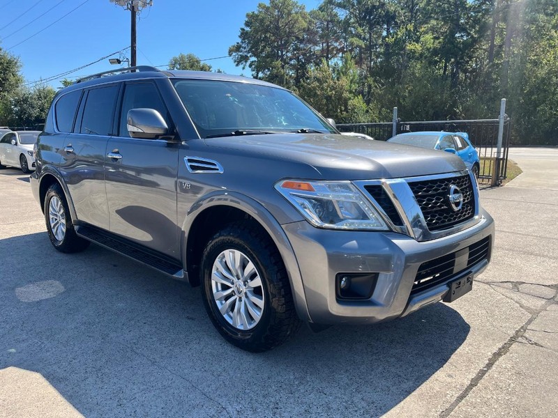 Nissan Armada Vehicle Full-screen Gallery Image 04