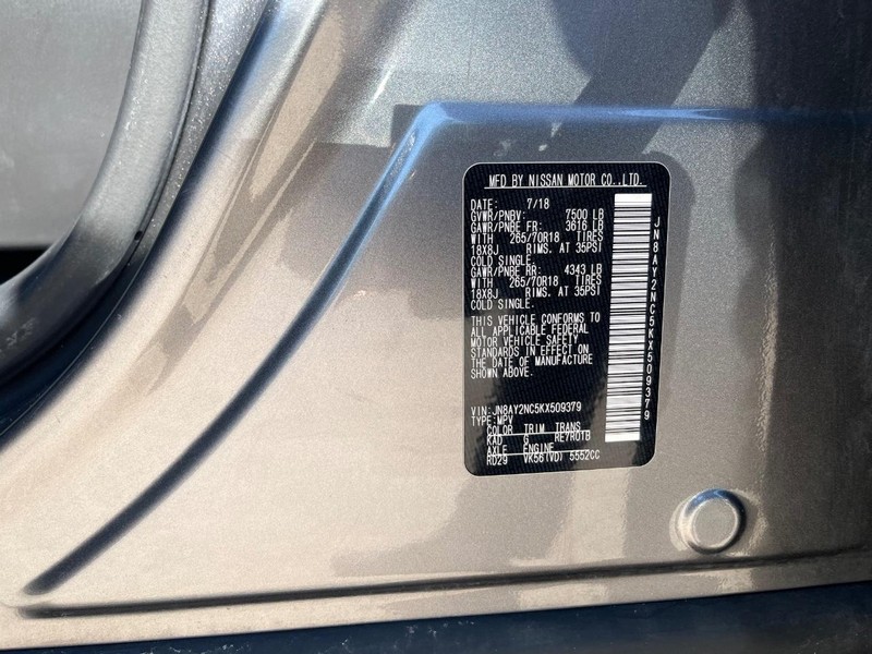 Nissan Armada Vehicle Full-screen Gallery Image 30