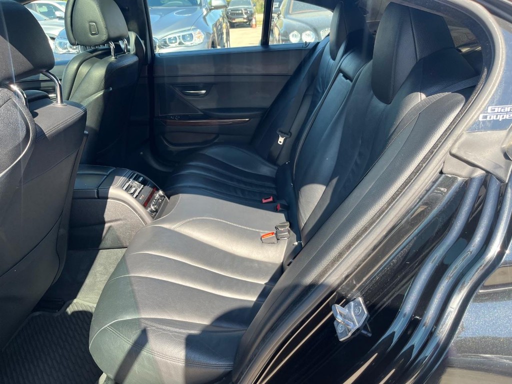 BMW 640i Gran Coupe Vehicle Full-screen Gallery Image 16