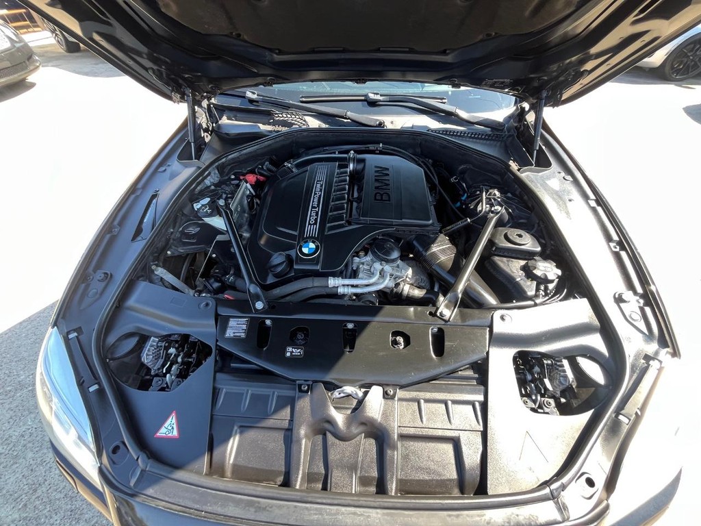 BMW 640i Gran Coupe Vehicle Full-screen Gallery Image 28