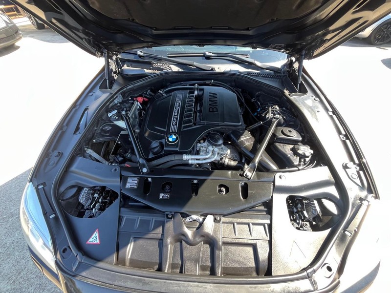 BMW 640i Gran Coupe Vehicle Full-screen Gallery Image 28