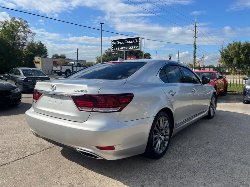 Lexus LS 460 Vehicle Full-screen Gallery Image 06