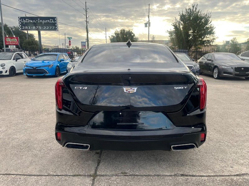 Cadillac CT4 Vehicle Full-screen Gallery Image 07