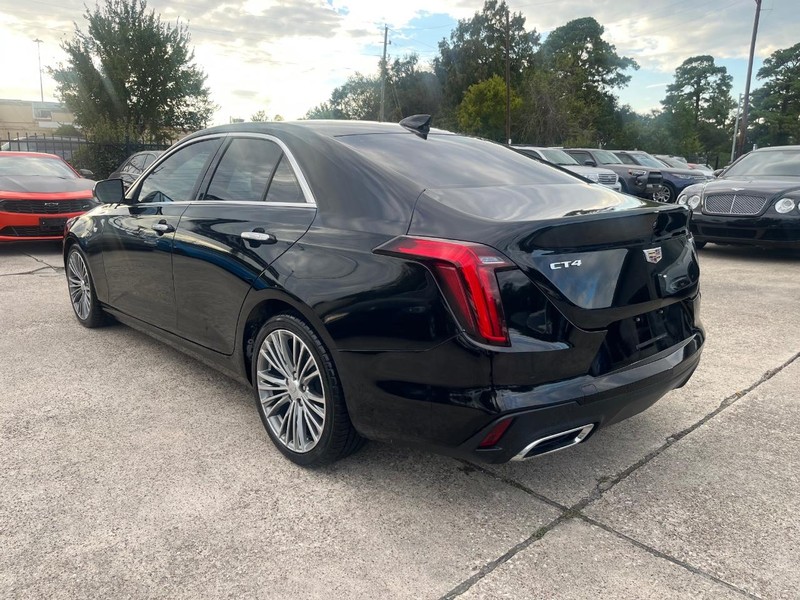 Cadillac CT4 Vehicle Full-screen Gallery Image 08