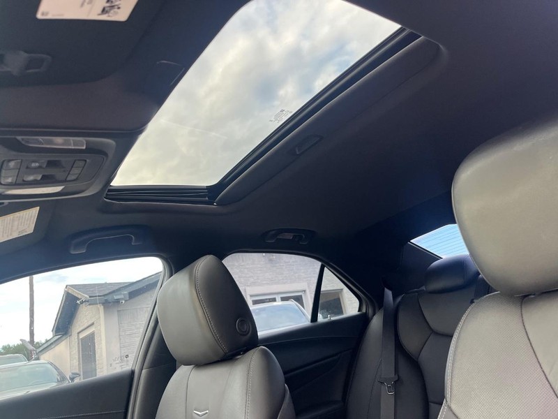 Cadillac CT4 Vehicle Full-screen Gallery Image 28