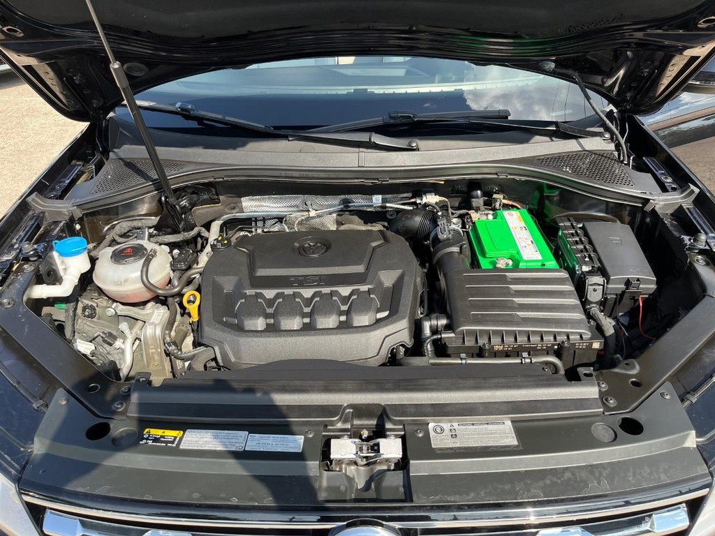 Volkswagen Tiguan Vehicle Full-screen Gallery Image 29