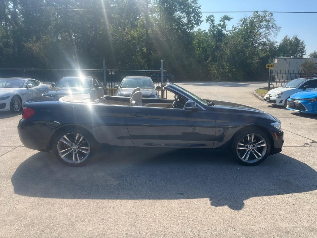 BMW 428i Vehicle Full-screen Gallery Image 09