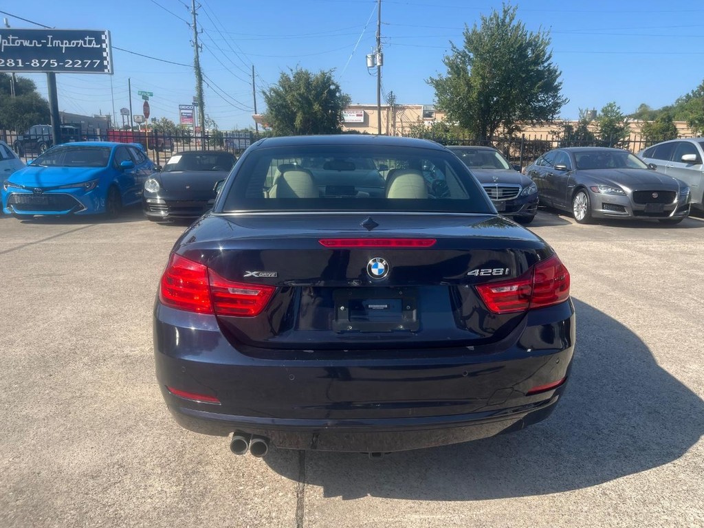 BMW 428i Vehicle Full-screen Gallery Image 12