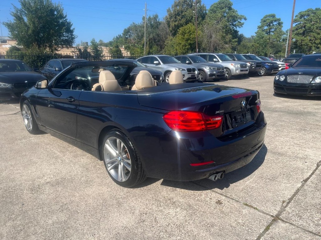 BMW 428i Vehicle Full-screen Gallery Image 15