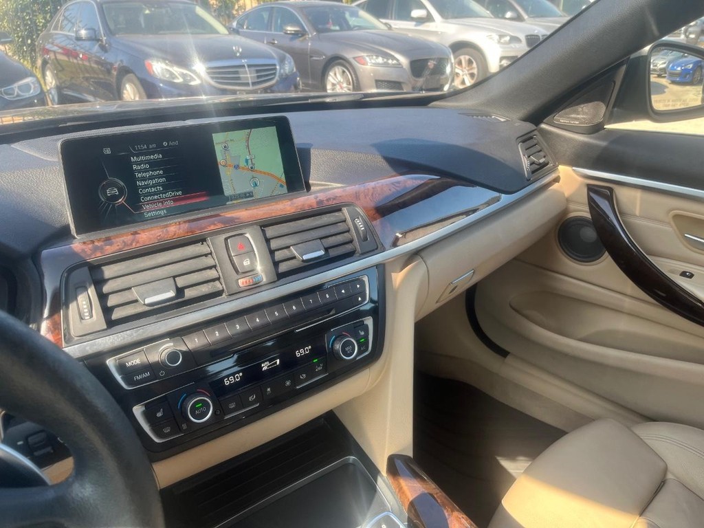 BMW 428i Vehicle Full-screen Gallery Image 28