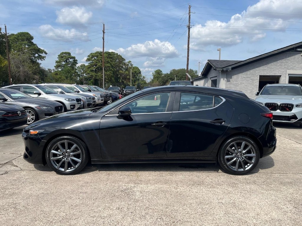 Mazda Mazda3 Hatchback Vehicle Full-screen Gallery Image 09