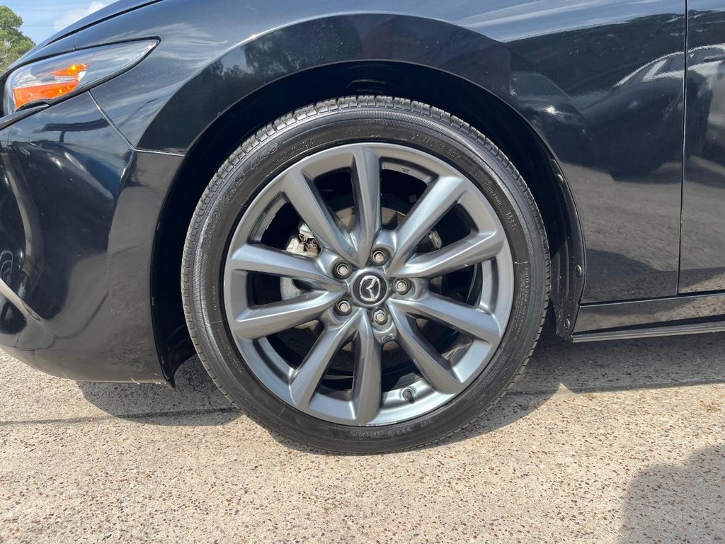 Mazda Mazda3 Hatchback Vehicle Full-screen Gallery Image 27