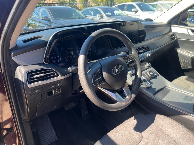 Hyundai Palisade Vehicle Full-screen Gallery Image 10