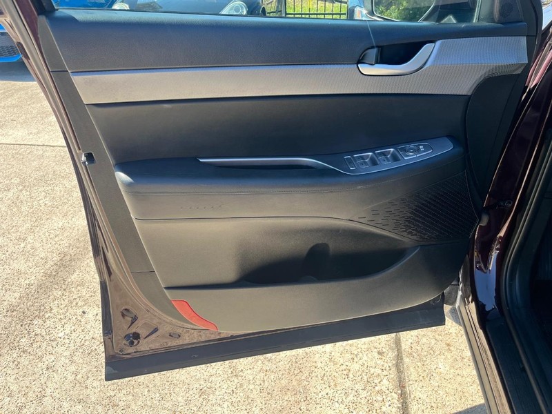 Hyundai Palisade Vehicle Full-screen Gallery Image 12