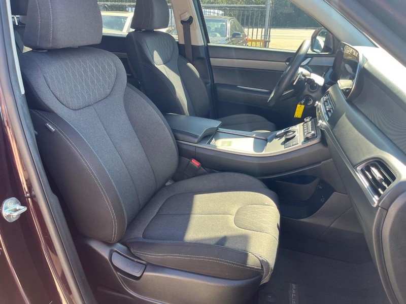 Hyundai Palisade Vehicle Full-screen Gallery Image 14