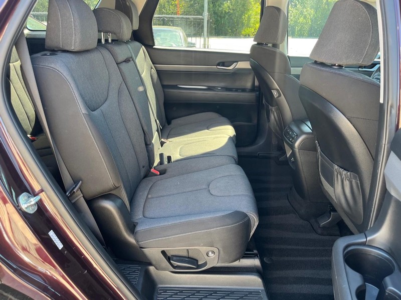 Hyundai Palisade Vehicle Full-screen Gallery Image 16