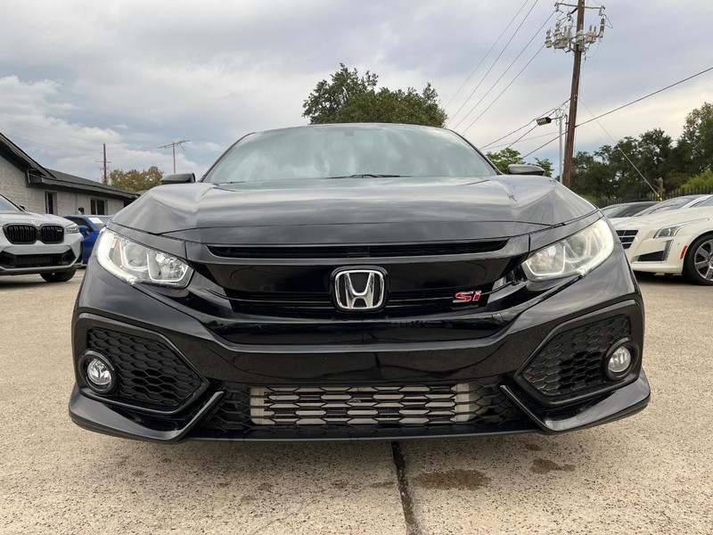 Honda Civic Si Coupe Vehicle Full-screen Gallery Image 02