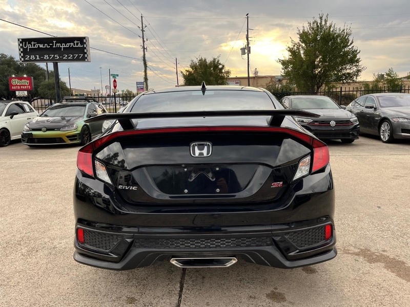 Honda Civic Si Coupe Vehicle Full-screen Gallery Image 07