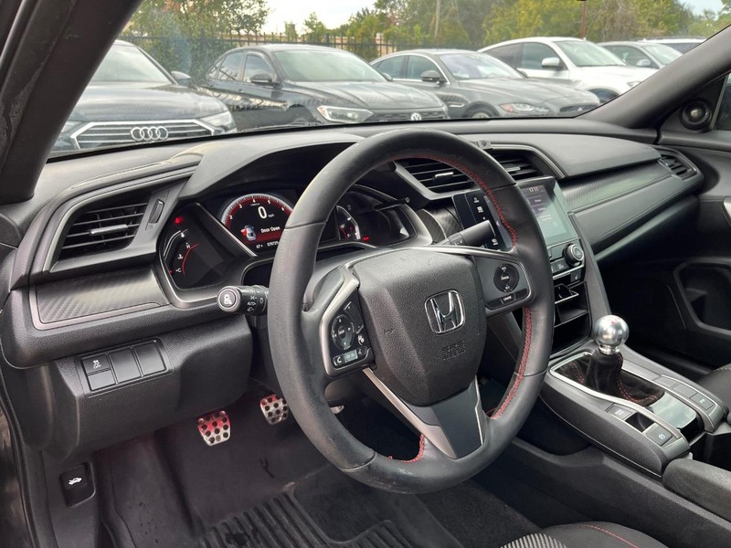 Honda Civic Si Coupe Vehicle Full-screen Gallery Image 10
