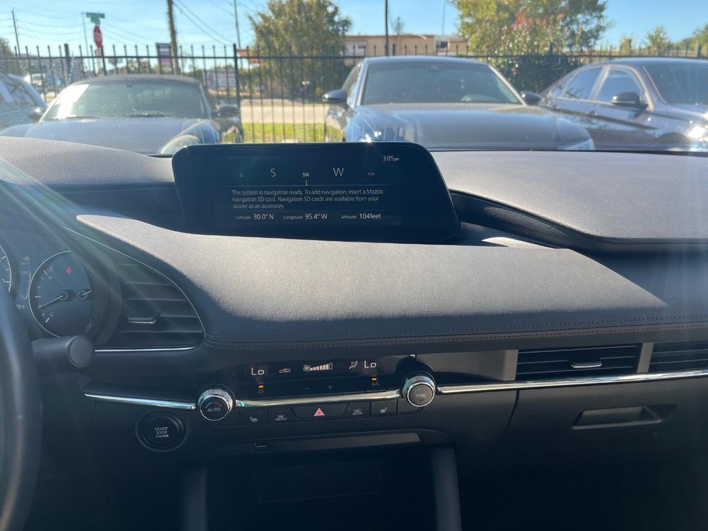 Mazda Mazda3 Sedan Vehicle Full-screen Gallery Image 22