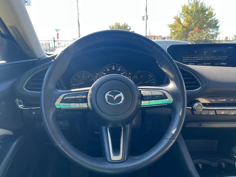 Mazda Mazda3 Sedan Vehicle Full-screen Gallery Image 20