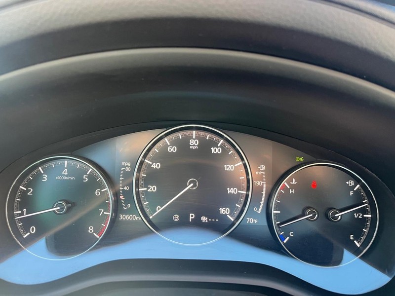 Mazda Mazda3 Sedan Vehicle Full-screen Gallery Image 21