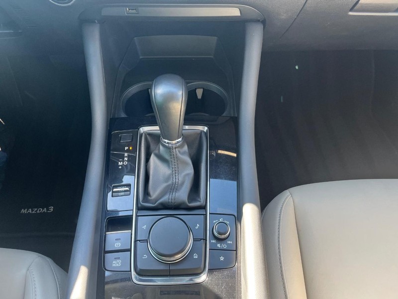 Mazda Mazda3 Sedan Vehicle Full-screen Gallery Image 25