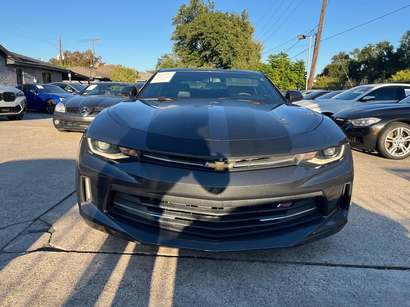 Chevrolet Camaro Vehicle Full-screen Gallery Image 02