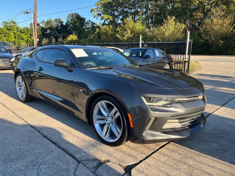 Chevrolet Camaro Vehicle Full-screen Gallery Image 04