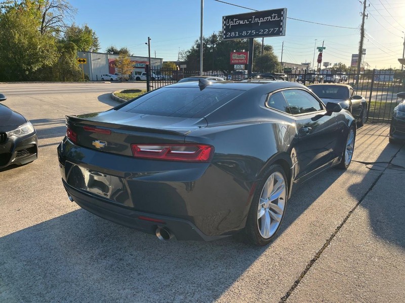 Chevrolet Camaro Vehicle Full-screen Gallery Image 06