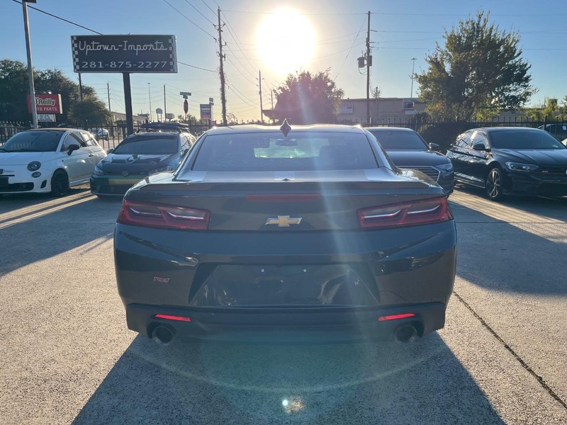 Chevrolet Camaro Vehicle Full-screen Gallery Image 07