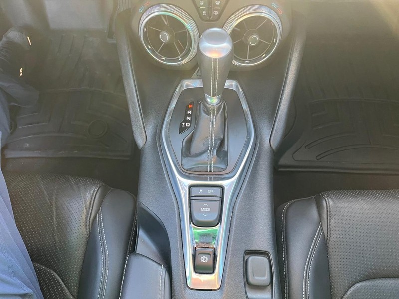 Chevrolet Camaro Vehicle Full-screen Gallery Image 23