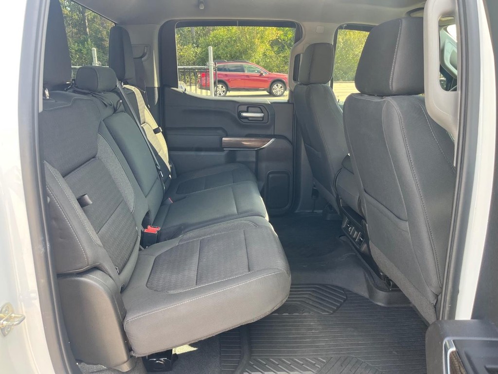 Chevrolet Silverado 1500 Vehicle Full-screen Gallery Image 16