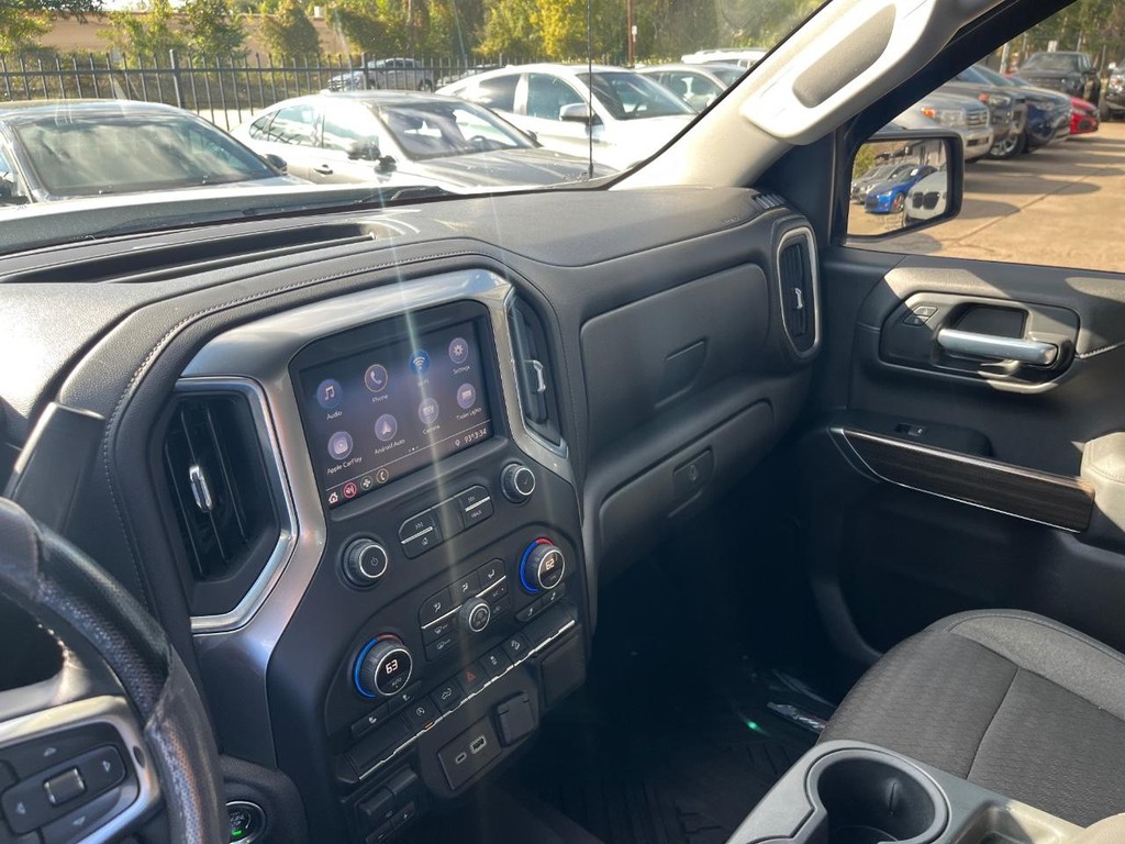 Chevrolet Silverado 1500 Vehicle Full-screen Gallery Image 25