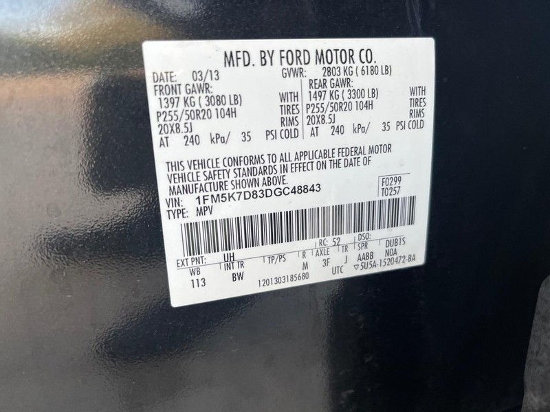 Ford Explorer Vehicle Full-screen Gallery Image 30